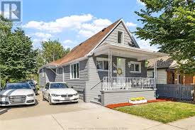 Finding Ideal Houses for Sale in Windsor, Ontario